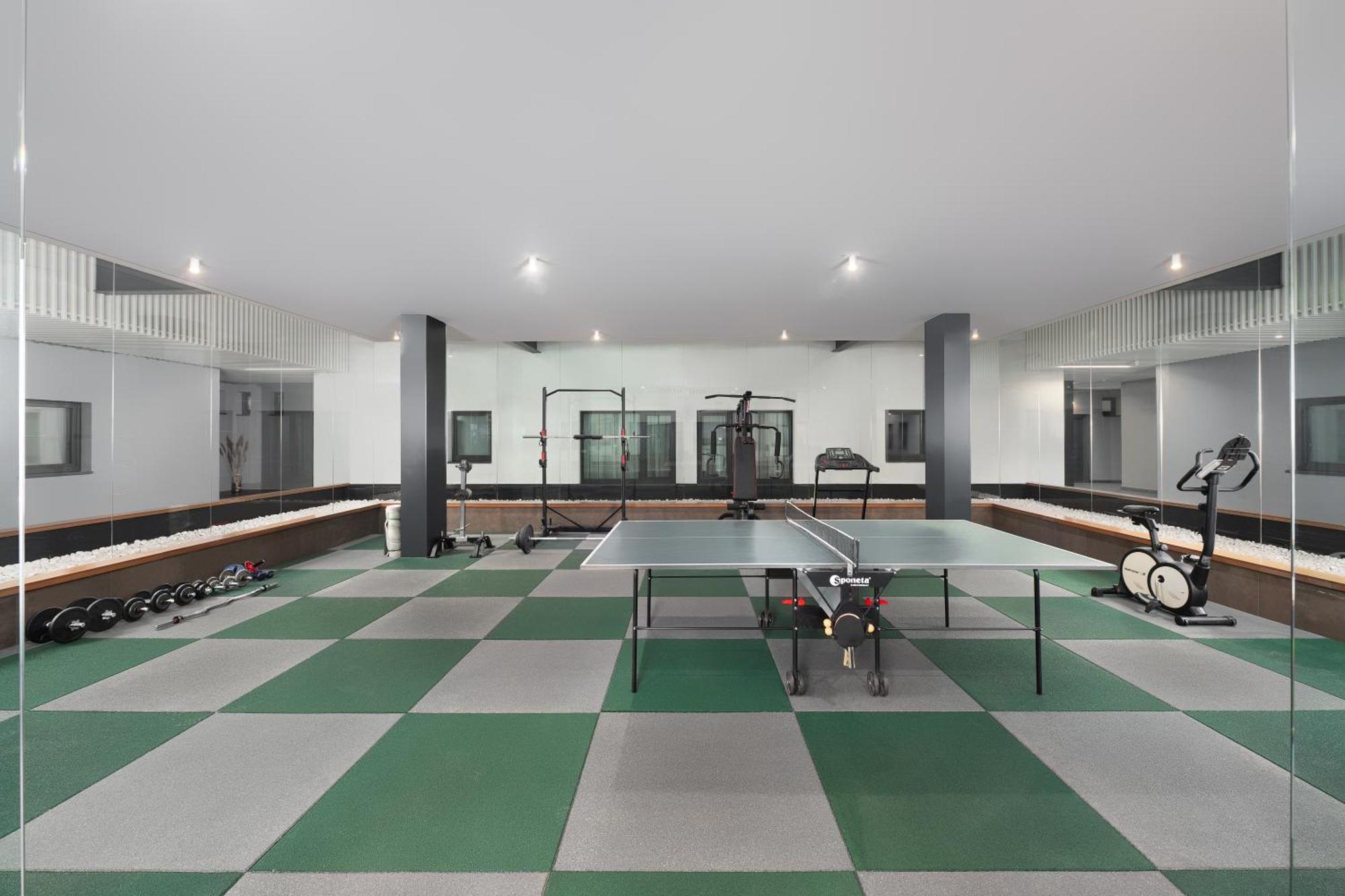 Arthomes Apartments Тимишоара Экстерьер фото