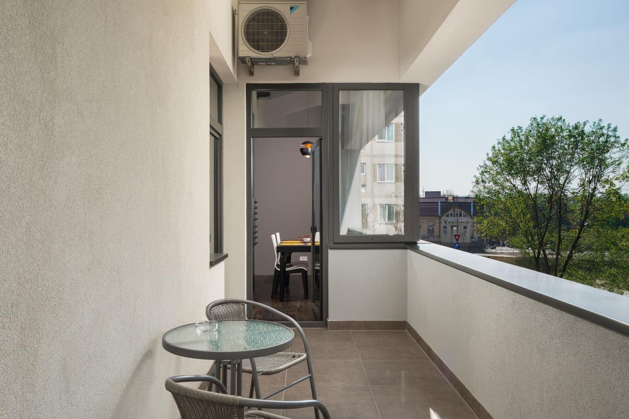 Arthomes Apartments Тимишоара Экстерьер фото